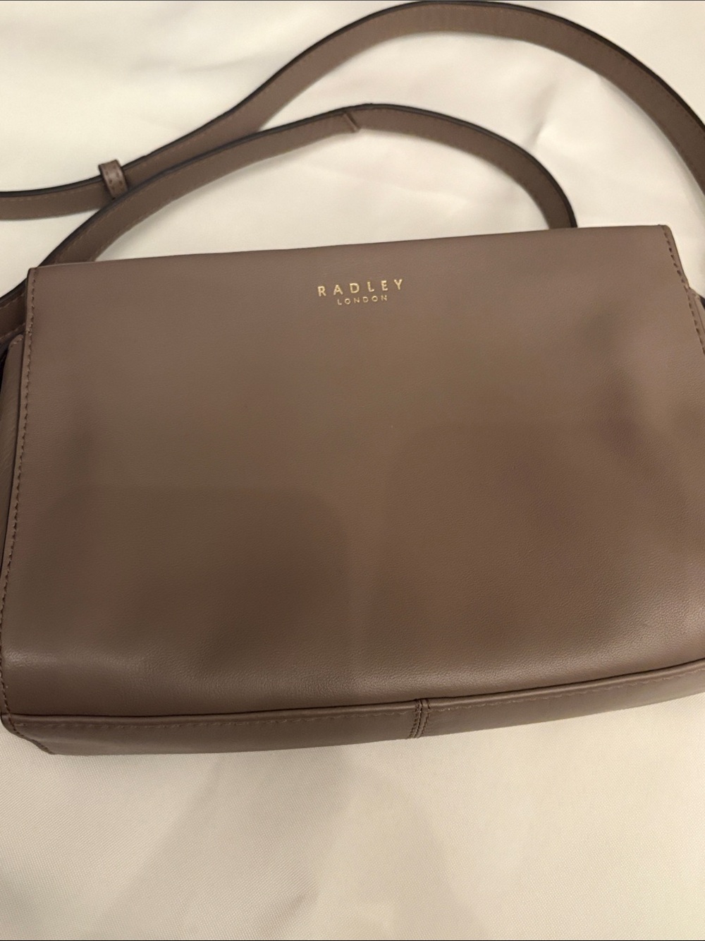 RADLEY LONDON Taupe Leather Crossbody Bag Purse BRS - Picture 2 of 9
